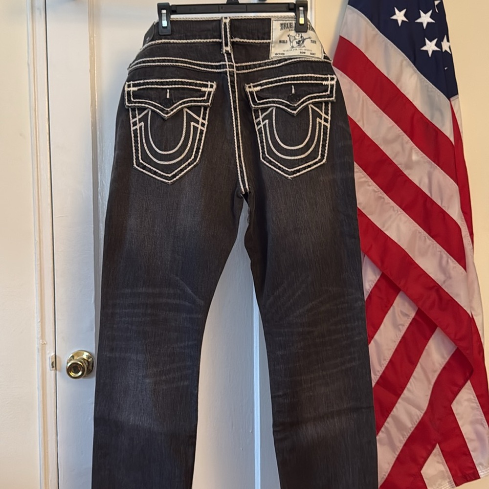True Religion Jean’s - Picture 2 of 7